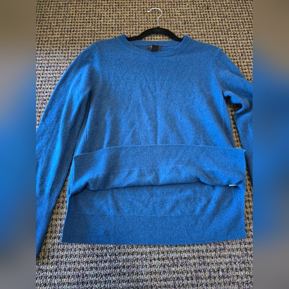 Halogen Women's Classic Blue Crew Neck Sweater 100 Cashmere - Picture 4 of 8